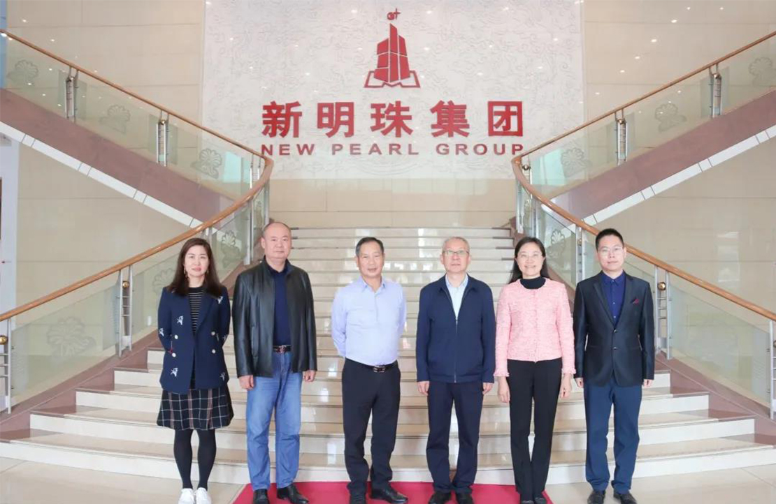 彰显新时代佛商精神，新明珠荣获“抗疫先进民营企业”称号！